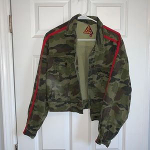 Signature8 size S camo denim jacket.